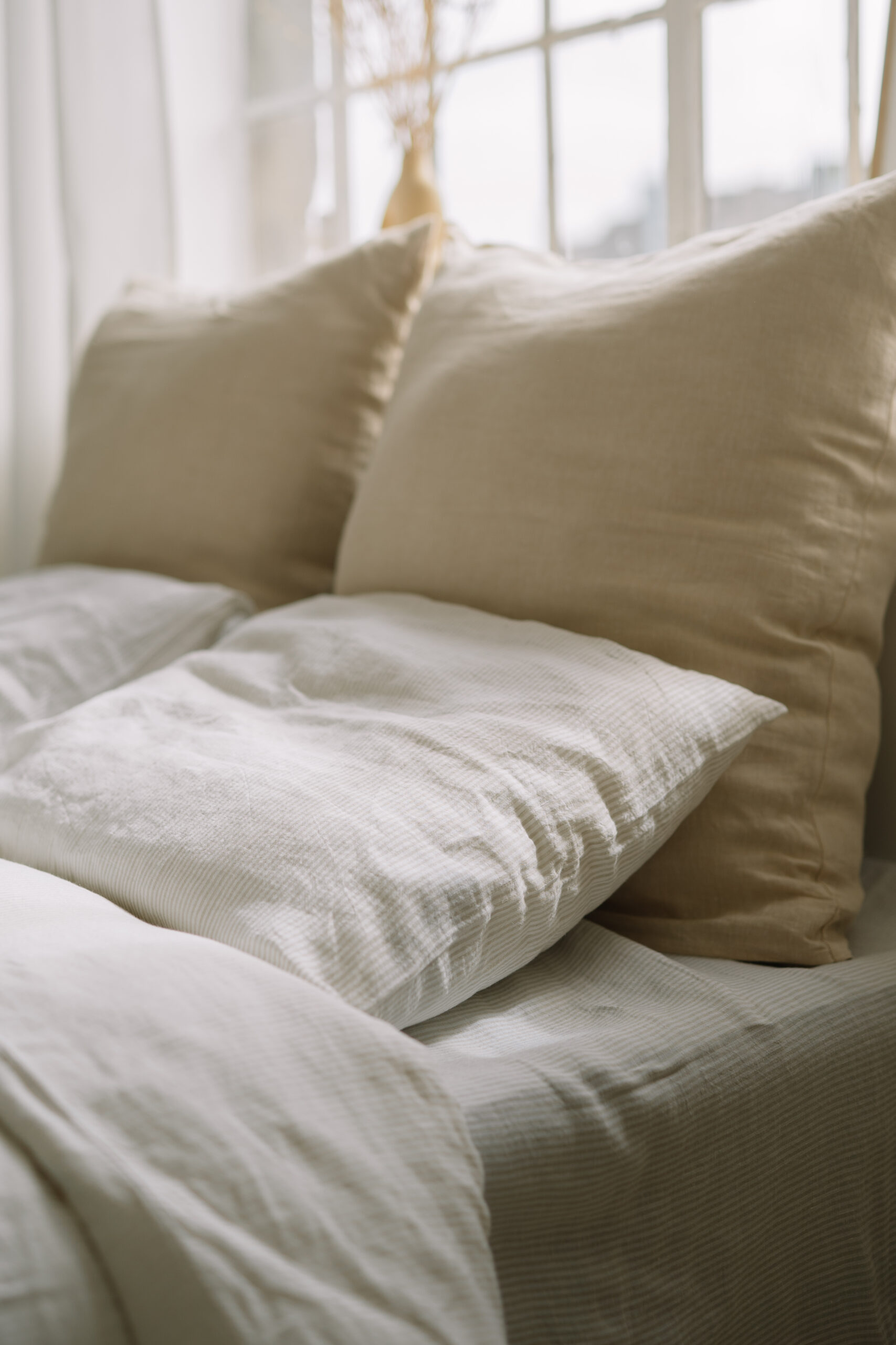 Natural Small Stripes Set 50x60 Pillowcases and 90x200 Sheet